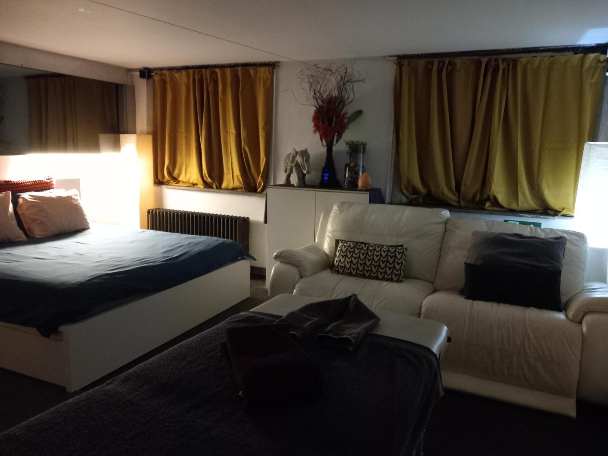 Nice And Cosy Place With Jacuzzi And Sauna To Relax In The Centre Of Antwerpen Eksteriør bilde